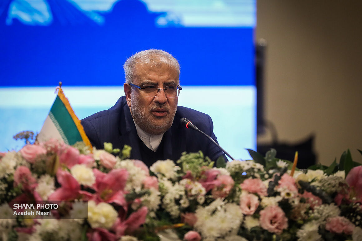 Owji: Contracts with Russia lead to 200,000-barrel increase in Iran daily oil output