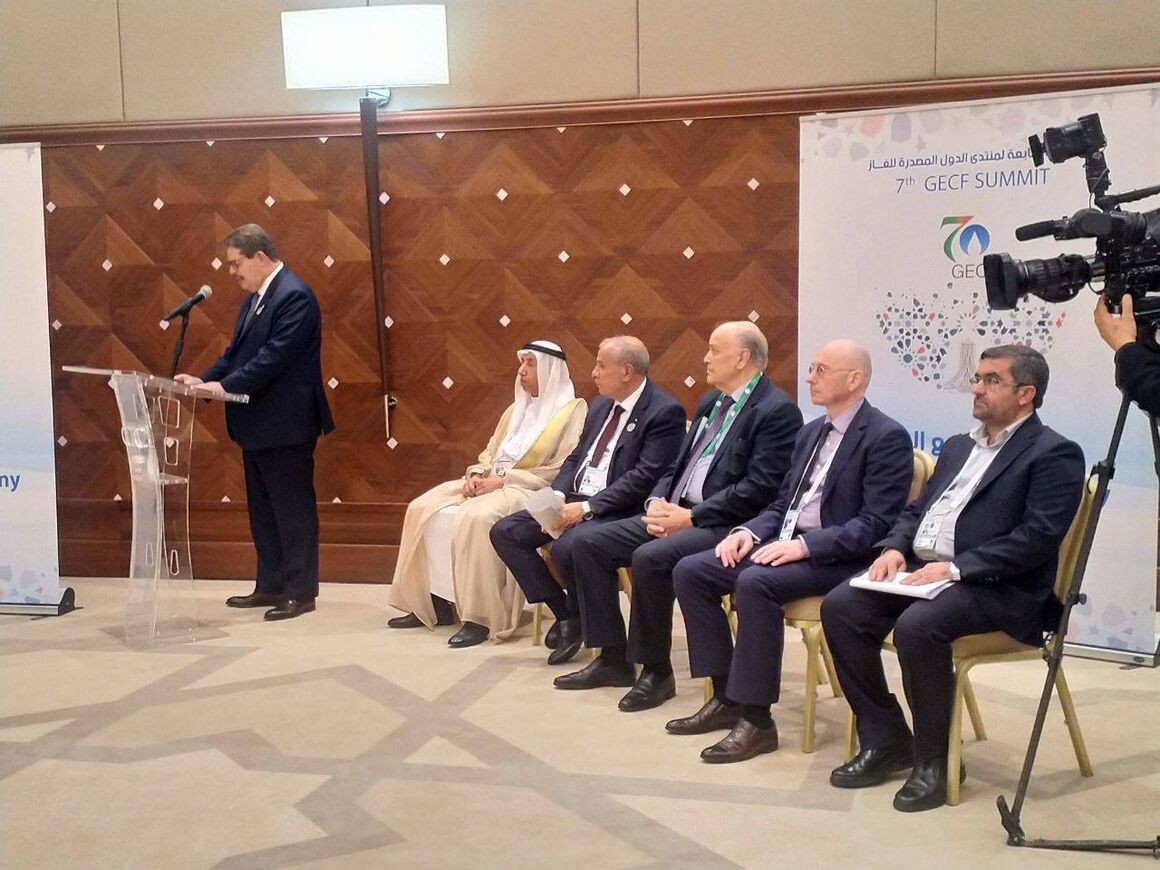 رئیس پژوهشگاه صنعت نفت جایزه ۲۰۲۴ جیئیسیاف را گرفت