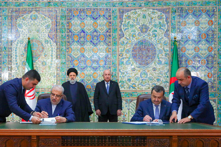 امضای اسناد همکاری ایران و الجزایر