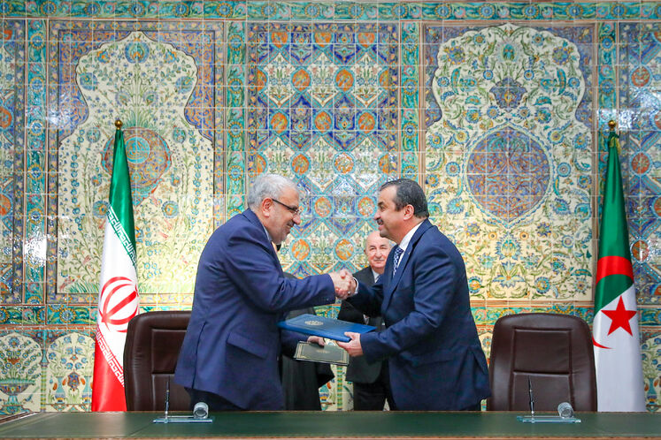 امضای اسناد همکاری ایران و الجزایر