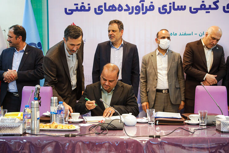 امضای اسناد همکاری پالایشگاه آبادان و دانشگاه صنعت نفت