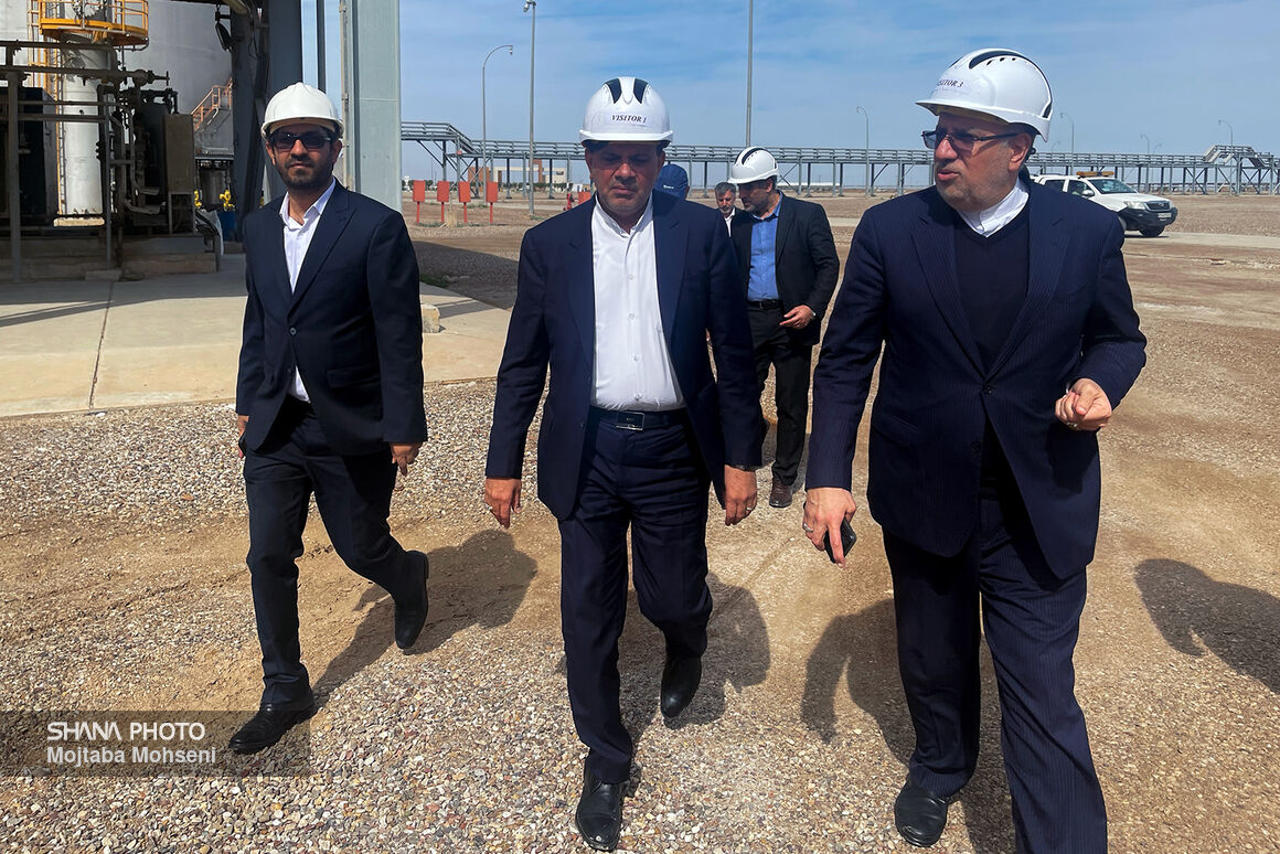 امتداد خط افزایش برداشت نفت ایران از میدان‌های مستقل و مشترک در خوزستان