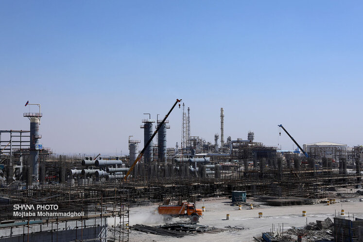 خیز پالایشگاه نفت اصفهان برای تبدیل به پتروپالایش برتر منطقه