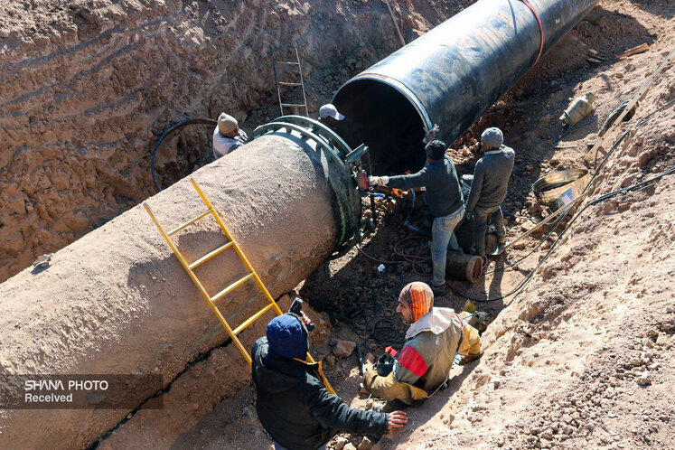 عملیات تعمیر و ترمیم خطوط لوله گاز صفاشهر پس از انفجار