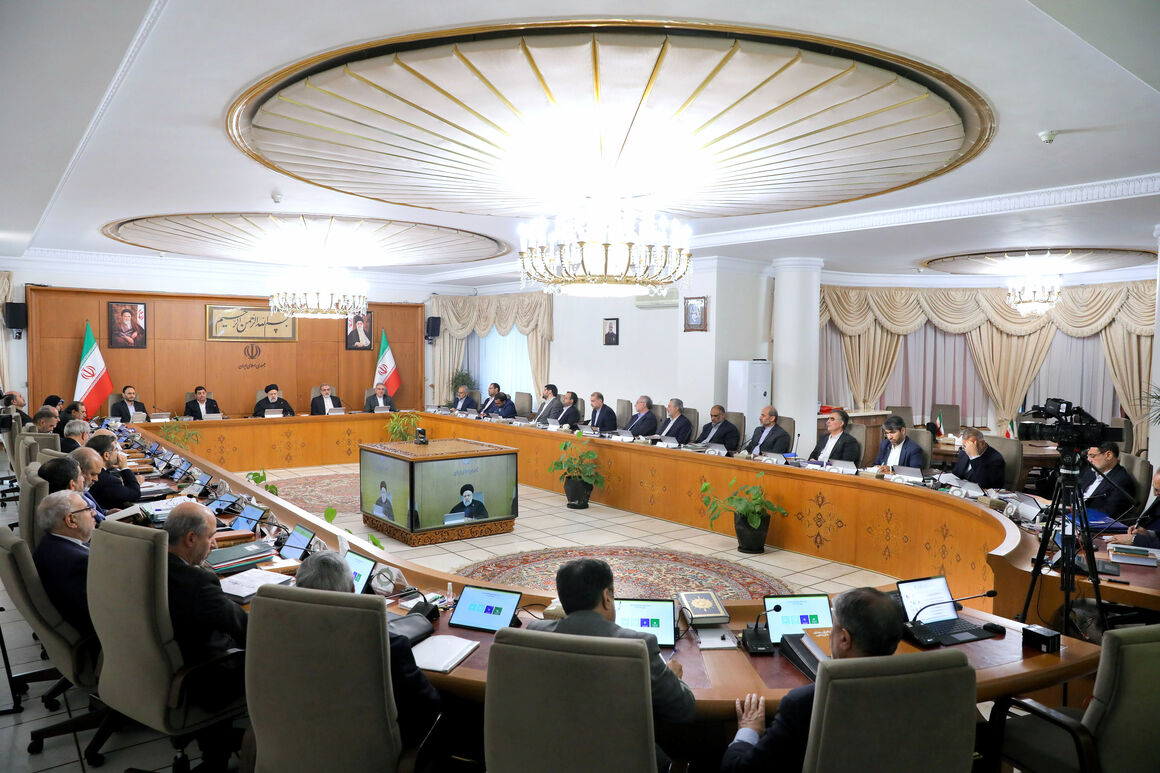 گزارش اوجی از دستاوردهای یکساله صنعت نفت در نشست هیئت وزیران/ ارزش تجارت نفت، گاز و پتروشیمی امسال از ۵۰ میلیارد دلار فراتر رفت گزارش اوجی از دستاوردهای یکساله صنعت نفت در نشست هیئت وزیران/ ارزش تجارت نفت، گاز و پتروشیمی امسال از ۵۰ میلیارد دلار فراتر رفت