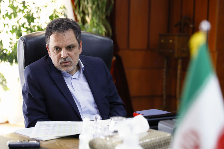 جلیل سالاری، معاون وزیر و مدیرعامل شرکت ملی پالایش و پخش فرآورده های نفتی ایران 