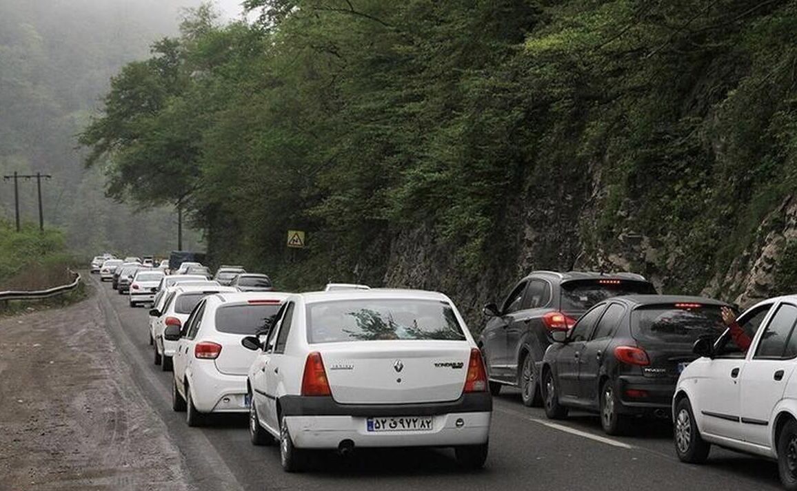 مصرف سوخت در سراسر کشور همچنان افزایشی است/ مصرف حدود ۱۲۷ میلیون لیتر بنزین در هشتمین روز بهار مصرف سوخت در سراسر کشور همچنان افزایشی است/ مصرف حدود ۱۲۷ میلیون لیتر بنزین در هشتمین روز بهار