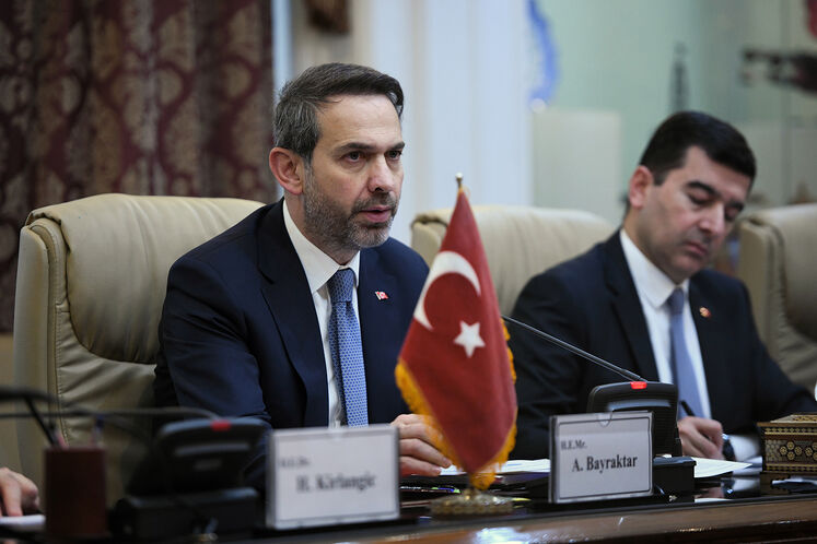  آلپ ارسلان بایراکتار، وزیر انرژی ترکیه