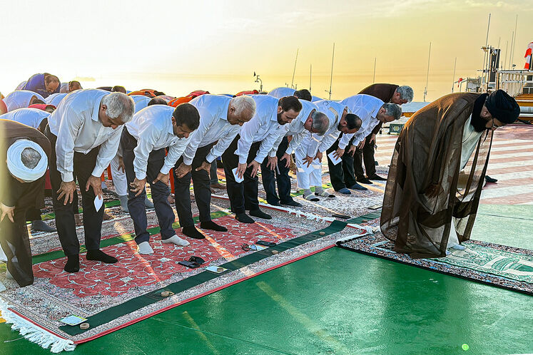 اقامه نماز عید سعید فطر در پارس جنوبی