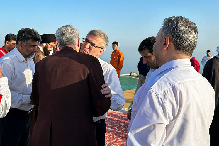 اقامه نماز عید سعید فطر در پارس جنوبی