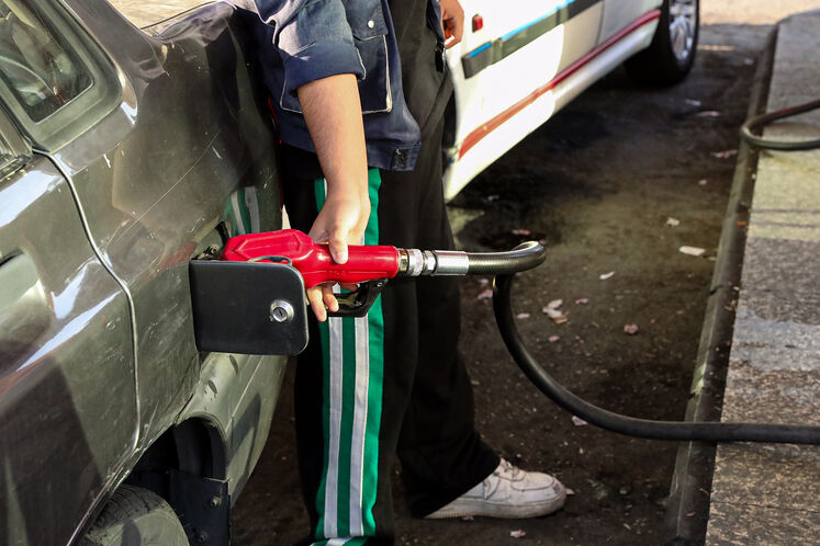 روند عادی عرضه بنزین در جایگاه‌های سوخت