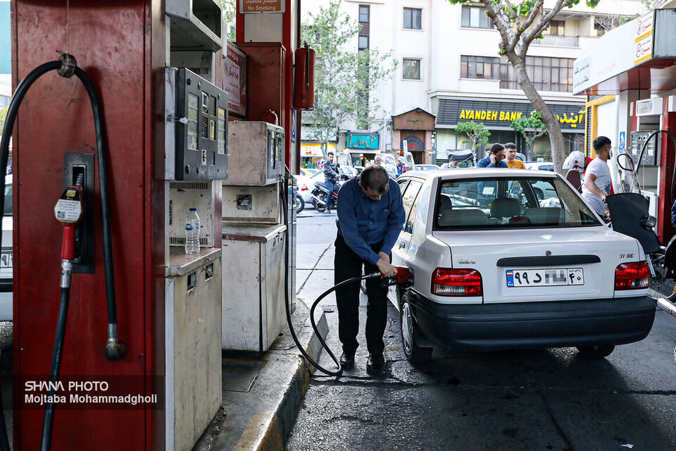 ۶۰ لیتر سهمیه بنزین اسفند شارژ میشود ۶۰ لیتر سهمیه بنزین اسفند شارژ میشود