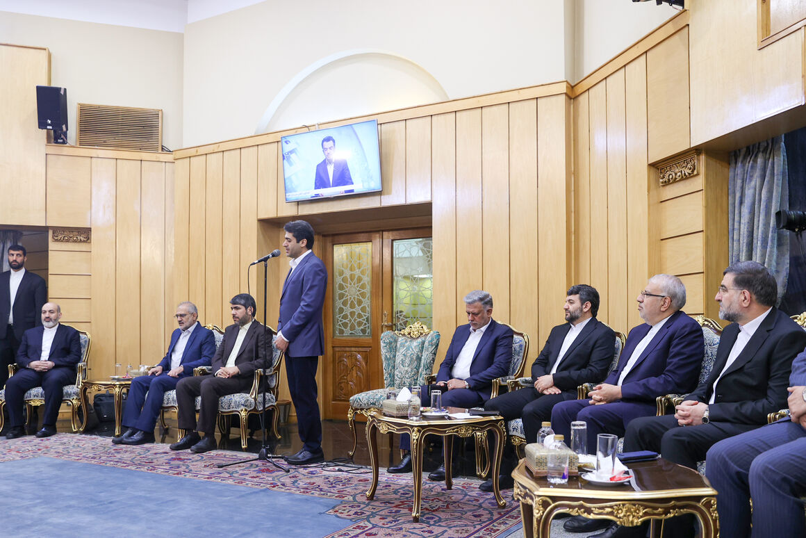 اوجی همراه با رئیسجمهوری عازم پاکستان شد/ سریلانکا، مقصد بعدی اوجی همراه با رئیسجمهوری عازم پاکستان شد/ سریلانکا، مقصد بعدی