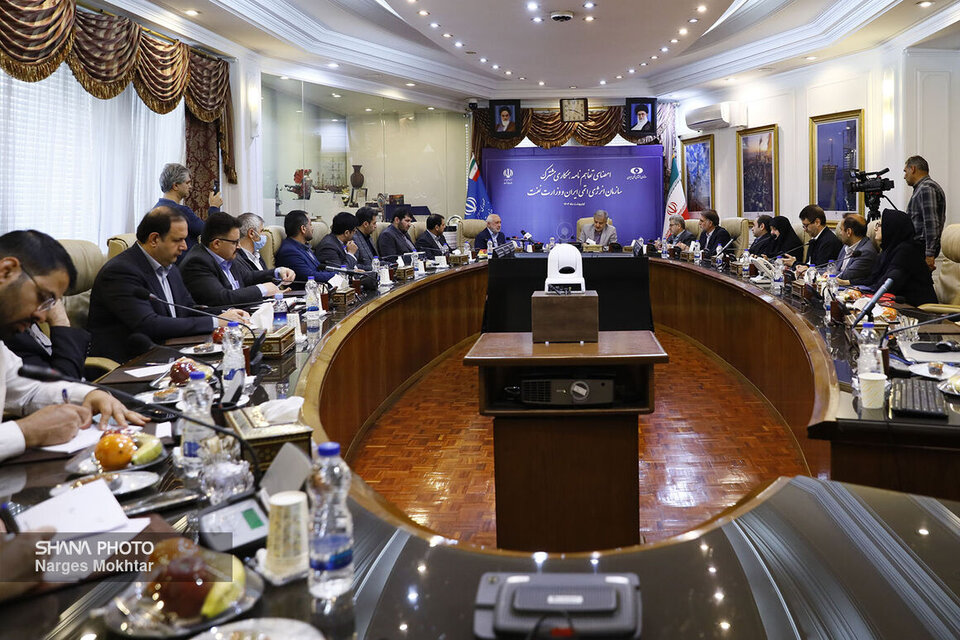 امضای تفاهمنامه همکاری سازمان انرژی اتمی ایران و وزارت نفت امضای تفاهمنامه همکاری سازمان انرژی اتمی ایران و وزارت نفت