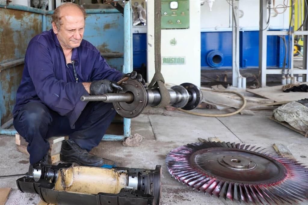 تعمیر اضطراری توربین ورکسپور کارخانه گاز و گاز مایع ۲۰۰ نفت و گاز آغاجاری تعمیر اضطراری توربین ورکسپور کارخانه گاز و گاز مایع ۲۰۰ نفت و گاز آغاجاری