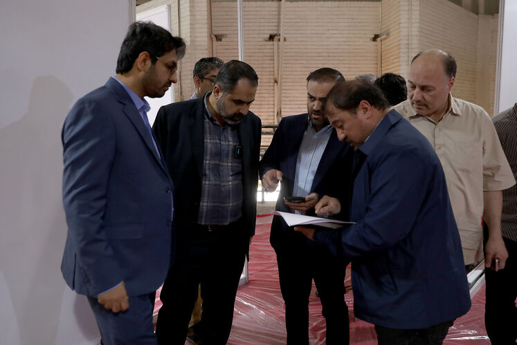 بازدید مدیرکل روابط عمومی وزارت نفت از فرایند آماده‌سازی نمایشگاه نفت ایران