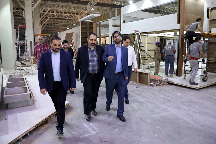 بازدید مدیرکل روابط عمومی وزارت نفت از فرایند آماده‌سازی نمایشگاه نفت ایران