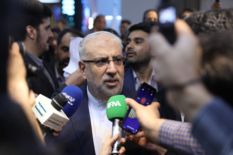 بازدید جواد اوجی، وزیر نفت از بیست‌و‌هشتمین نمایشگاه بین‌المللی نفت ایران