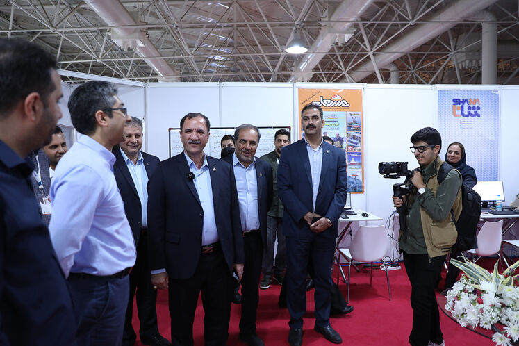 بازدید حکیم قیم، مدیرعامل پالایشگاه آبادان، از تحریریه رسانههای روابط عمومی وزارت نفت