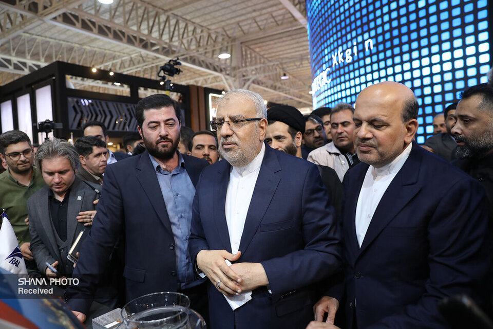 بازدید وزیر نفت از بیستوهشتمین نمایشگاه بینالمللی نفت، گاز، پالایش و پتروشیمی بازدید وزیر نفت از بیستوهشتمین نمایشگاه بینالمللی نفت، گاز، پالایش و پتروشیمی