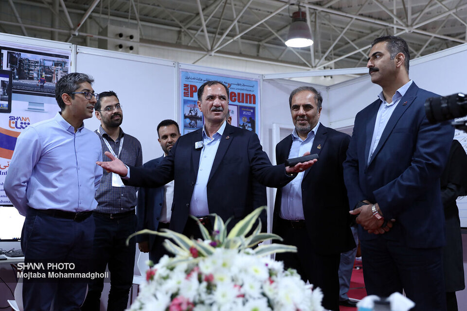 مدیرعامل پالایشگاه آبادان از تحریریه رسانههای روابط عمومی وزارت نفت بازدید کرد مدیرعامل پالایشگاه آبادان از تحریریه رسانههای روابط عمومی وزارت نفت بازدید کرد