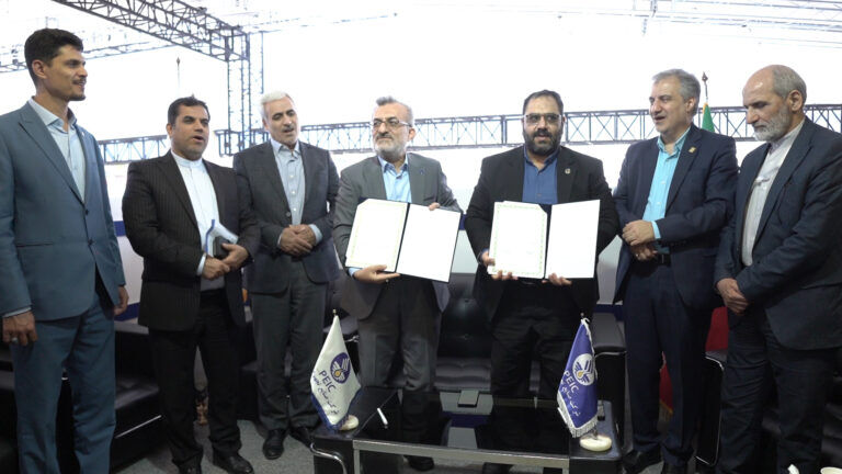 پارک فناوری و نوآوری نفت و گاز با شرکت صنایع تجهیزات نفت تفاهمنامه همکاری امضا کرد پارک فناوری و نوآوری نفت و گاز با شرکت صنایع تجهیزات نفت تفاهمنامه همکاری امضا کرد