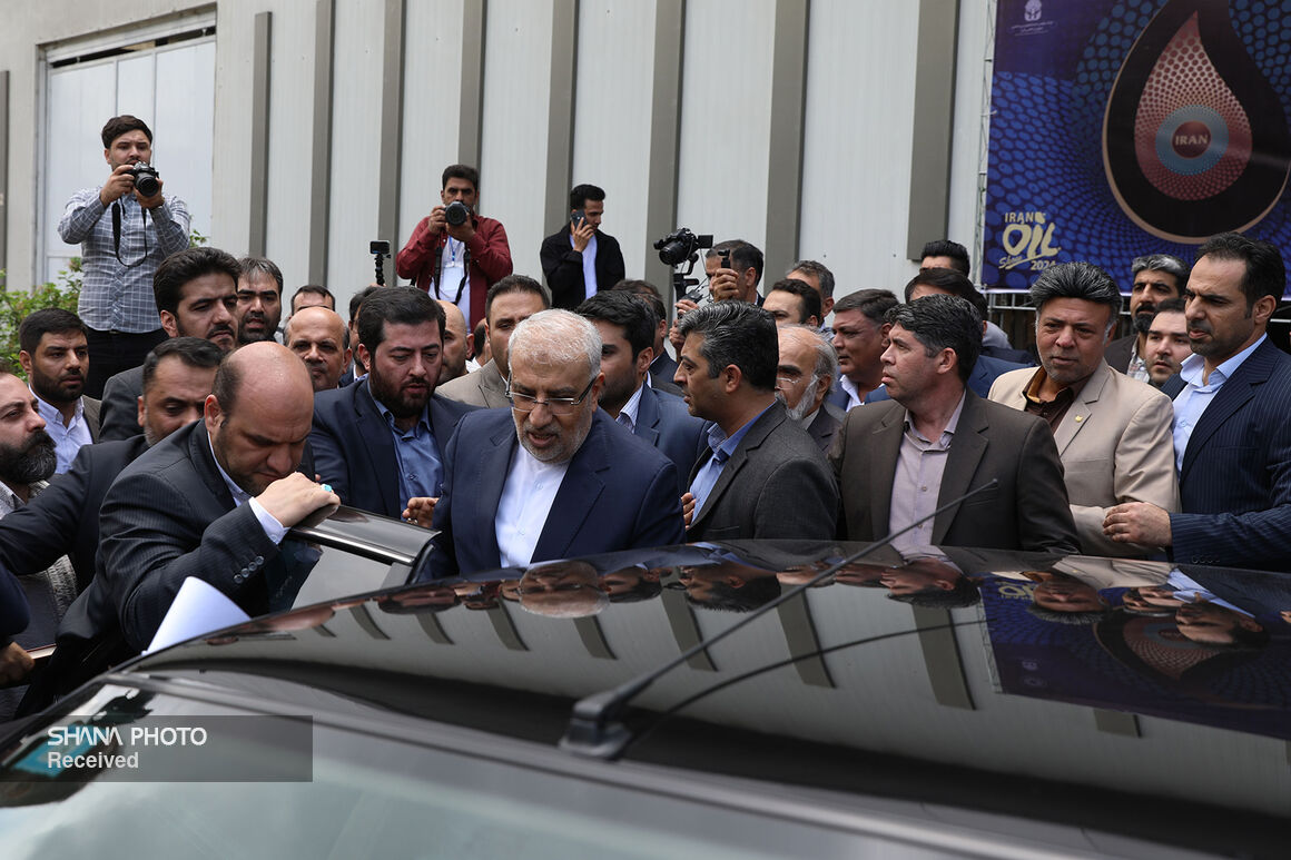 Owji Visits Iran Oil Show 2024
