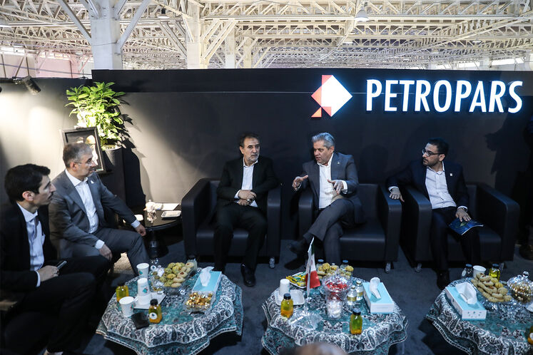 بازدید محمد دهقان، معاون حقوقی رئیس‌جمهوری، از بیست‌وهشتمین نمایشگاه بین‌المللی نفت ایران
