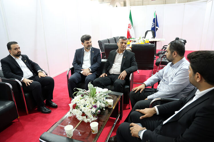 بازدید عباس غریبی، مدیرعامل شرکت پایانه‌های نفتی ایران، از تحریریه رسانه‌های روابط عمومی وزارت نفت