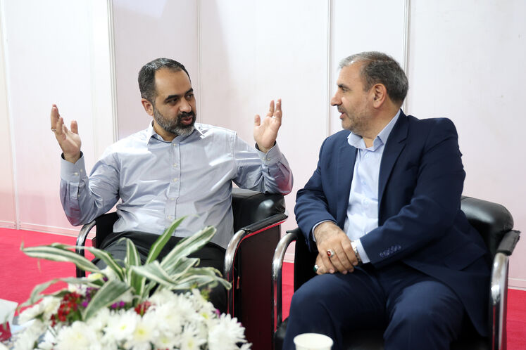 بازدید سخاوت اسدی، مدیرعامل سازمان منطقه ویژه اقتصادی پارس، از تحریریه رسانه‌های روابط عمومی وزارت نفت