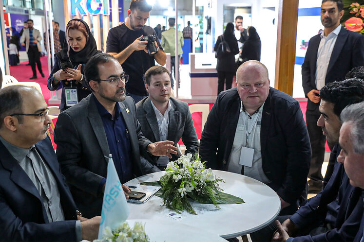 نشست هیئت بلاروس در بیست‌وهشتمین نمایشگاه بین‌المللی نفت