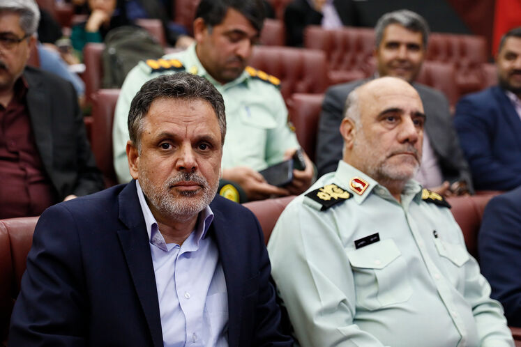 حسین رحیمی، حسین رحیمی، رئیس پلیس امنیت اقتصادی و جلیل سالاری، معاون وزیر نفت در امور پالایش و پخش