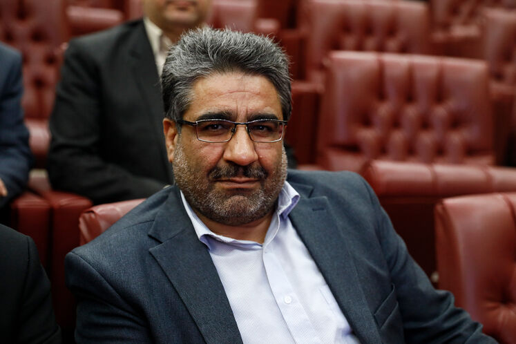 علیاکبر نژادعلی، معاون اجرایی مدیرعامل شرکت ملی پالایش و پخش فرآوردههای نفتی ایران