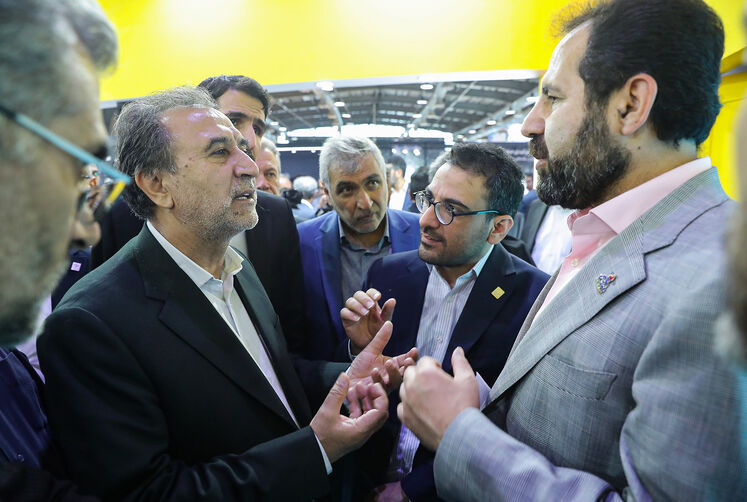 بازدید محمد دهقان، معاون حقوقی رئیس‌جمهوری، از بیست‌وهشتمین نمایشگاه بین‌المللی نفت ایران