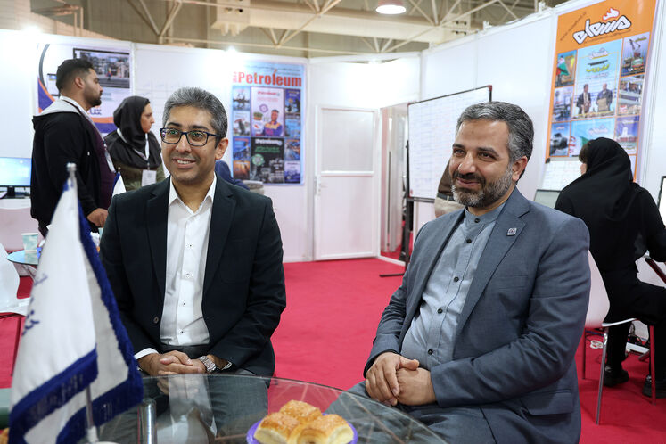 بازدید محمد چهاردولی، رئیس دانشگاه صنعت نفت، از تحریریه رسانه‌های روابط عمومی وزارت نفت