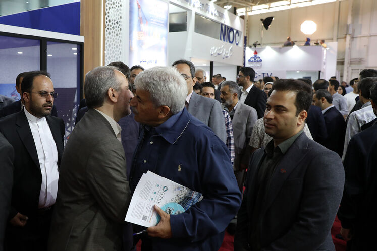 بازدید مدیرعامل شرکت ملی گاز ایران از نمایشگاه بین‌المللی نفت
