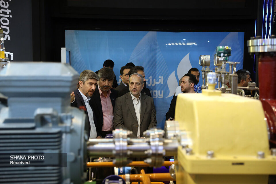 مدیرعامل شرکت ملی گاز از نمایشگاه بین‌المللی نفت ایران بازدید کرد