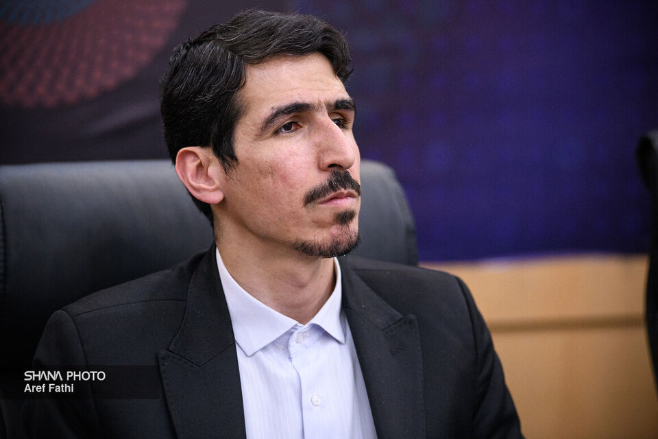 مجلس قیمت بنزین سوپر را برای مردم کاهش داد مجلس قیمت بنزین سوپر را برای مردم کاهش داد