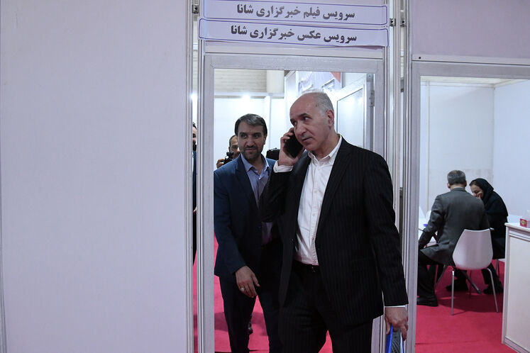 بازدید مدیرعامل شرکت ملی صنایع پتروشیمی از تحریریه رسانههای روابط عمومی وزارت نفت