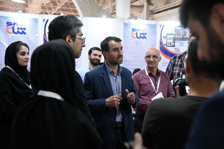 بازدید مدیرعامل شرکت ملی صنایع پتروشیمی از تحریریه رسانههای روابط عمومی وزارت نفت