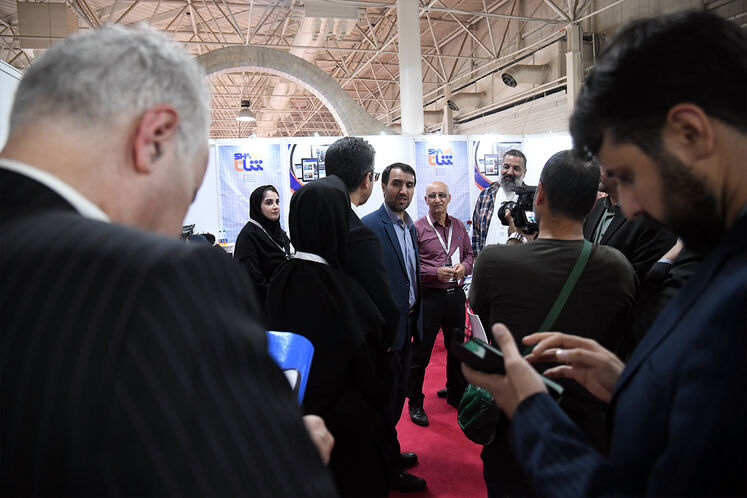 بازدید مدیرعامل شرکت ملی صنایع پتروشیمی از تحریریه رسانههای روابط عمومی وزارت نفت