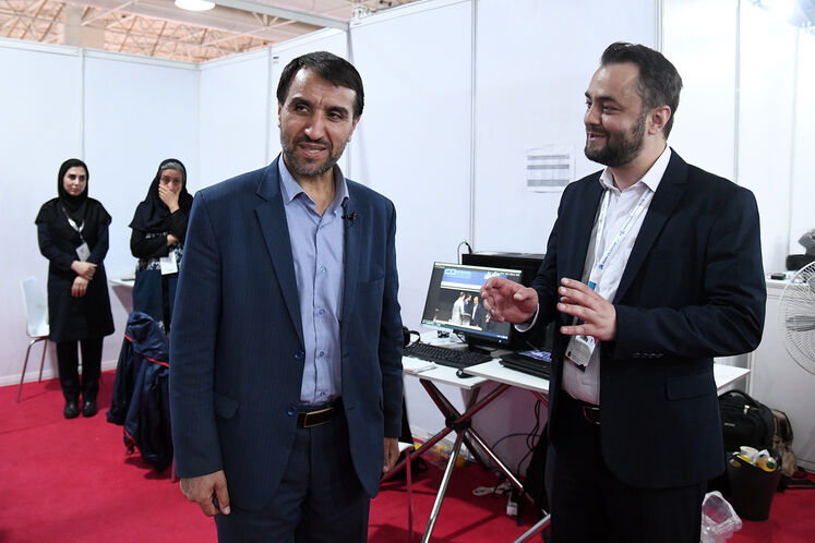 بازدید مدیرعامل شرکت ملی صنایع پتروشیمی از تحریریه رسانههای روابط عمومی وزارت نفت