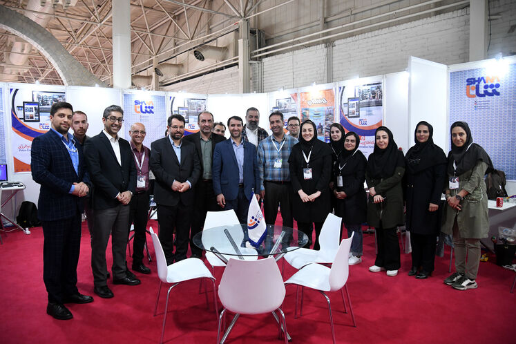 بازدید مدیرعامل شرکت ملی صنایع پتروشیمی از تحریریه رسانههای روابط عمومی وزارت نفت