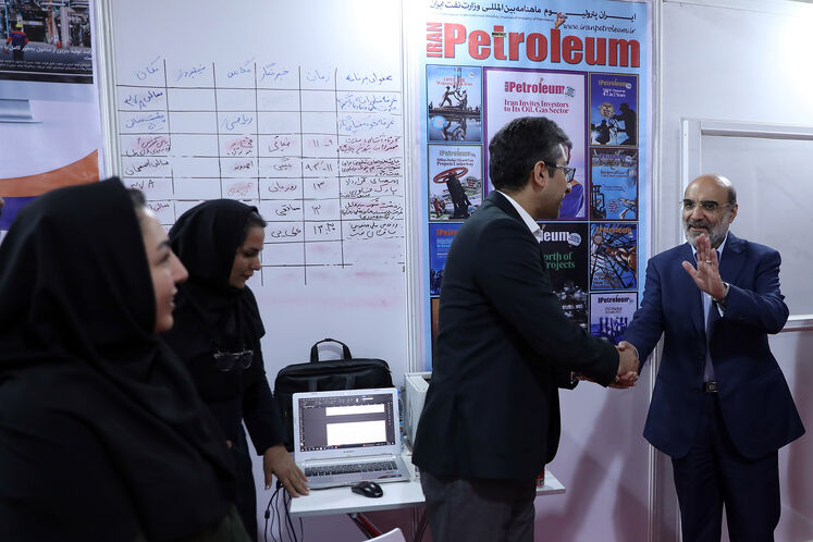 بازدید مدیرعامل هلدینگ خلیج‌فارس از تحریریه رسانه‌های روابط عمومی وزارت نفت