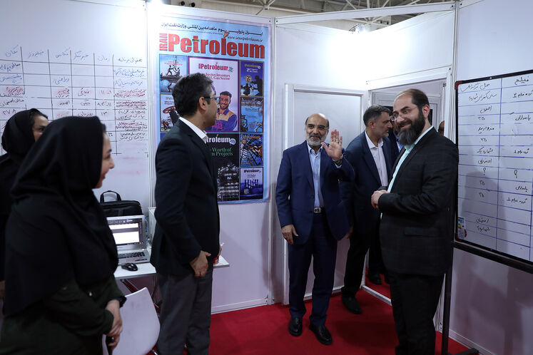 بازدید مدیرعامل هلدینگ خلیجفارس از تحریریه رسانههای روابط عمومی وزارت نفت