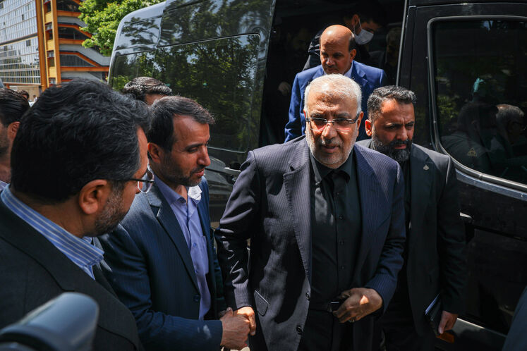 آیین امضای ۱۵ قرارداد و موافقتنامه در روز پایانی بیستوهشتمین نمایشگاه بینالمللی نفت