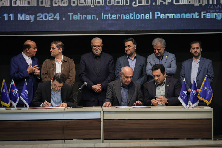 آیین امضای ۱۵ قرارداد و موافقتنامه در روز پایانی بیستوهشتمین نمایشگاه بینالمللی نفت