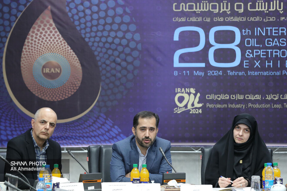 اکنون ۷۰۰ شرکت دانشبنیان با وزارت نفت همکاری میکند اکنون ۷۰۰ شرکت دانشبنیان با وزارت نفت همکاری میکند