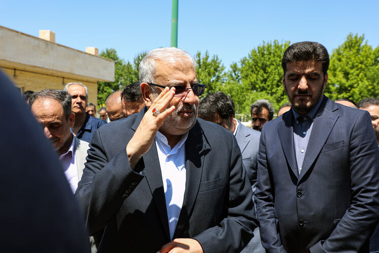 بازدید جواد اوجی، وزیر نفت از پروژه خط لوله انتقال فرآورده تبریز - خوی - ارومیه و مراکز انتقال نفت