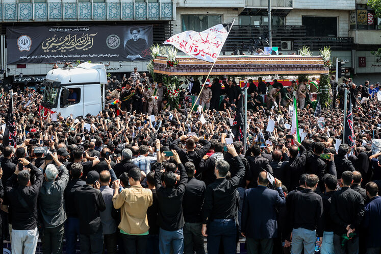 آیین تشییع پیکر شهدای خدمت در تهران